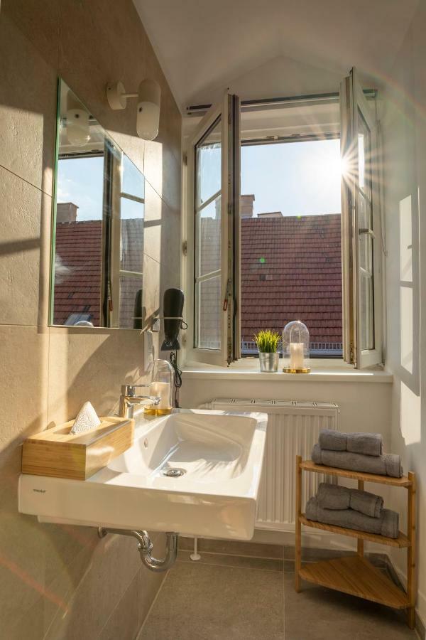 Apartament Easy Flat Stuckgasse Wiedeń Zewnętrze zdjęcie